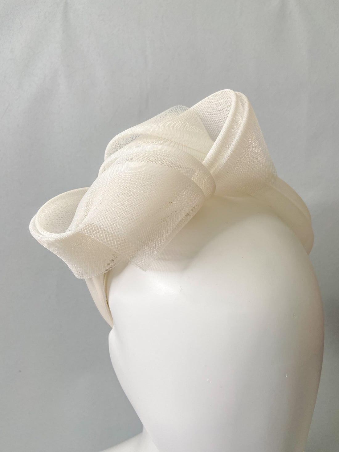 Fascinator Care 101: Tips for Maintaining Quality and Longevity Fascinators