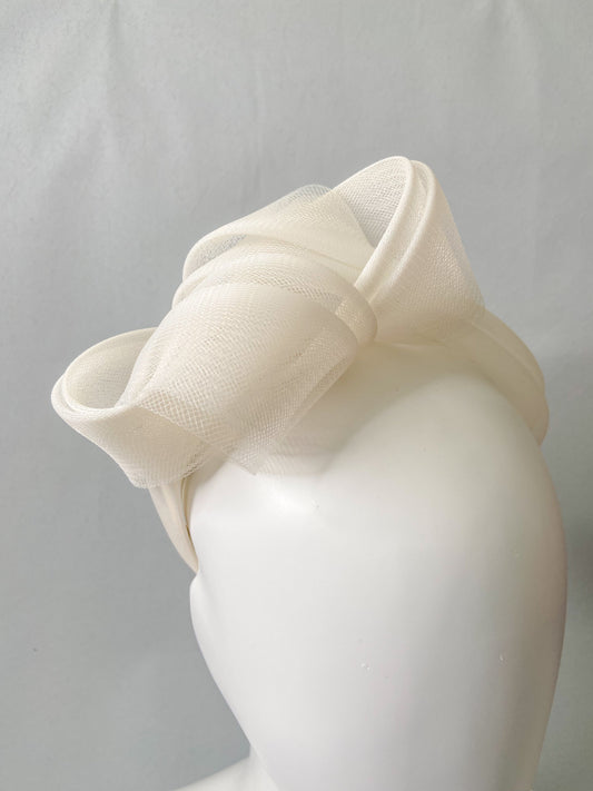 Fascinator Care 101: Tips for Maintaining Quality and Longevity Fascinators