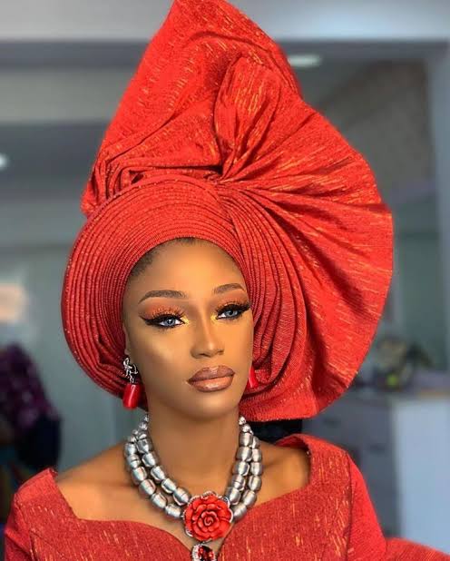 Wrapped in Heritage: Unraveling the Symbolism of Head Wraps in African Culture