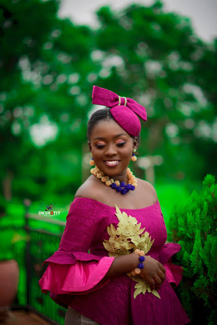 A Fashionable and Elegant Headpiece: The Evolution of Fascinators